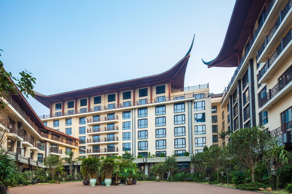 Grand Bravo Hotel 4/63