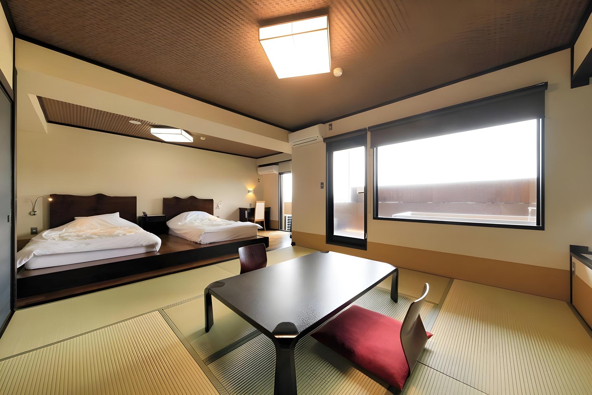 Japanese Western, Deluxe, 3 Beds, Outdoor Bath
