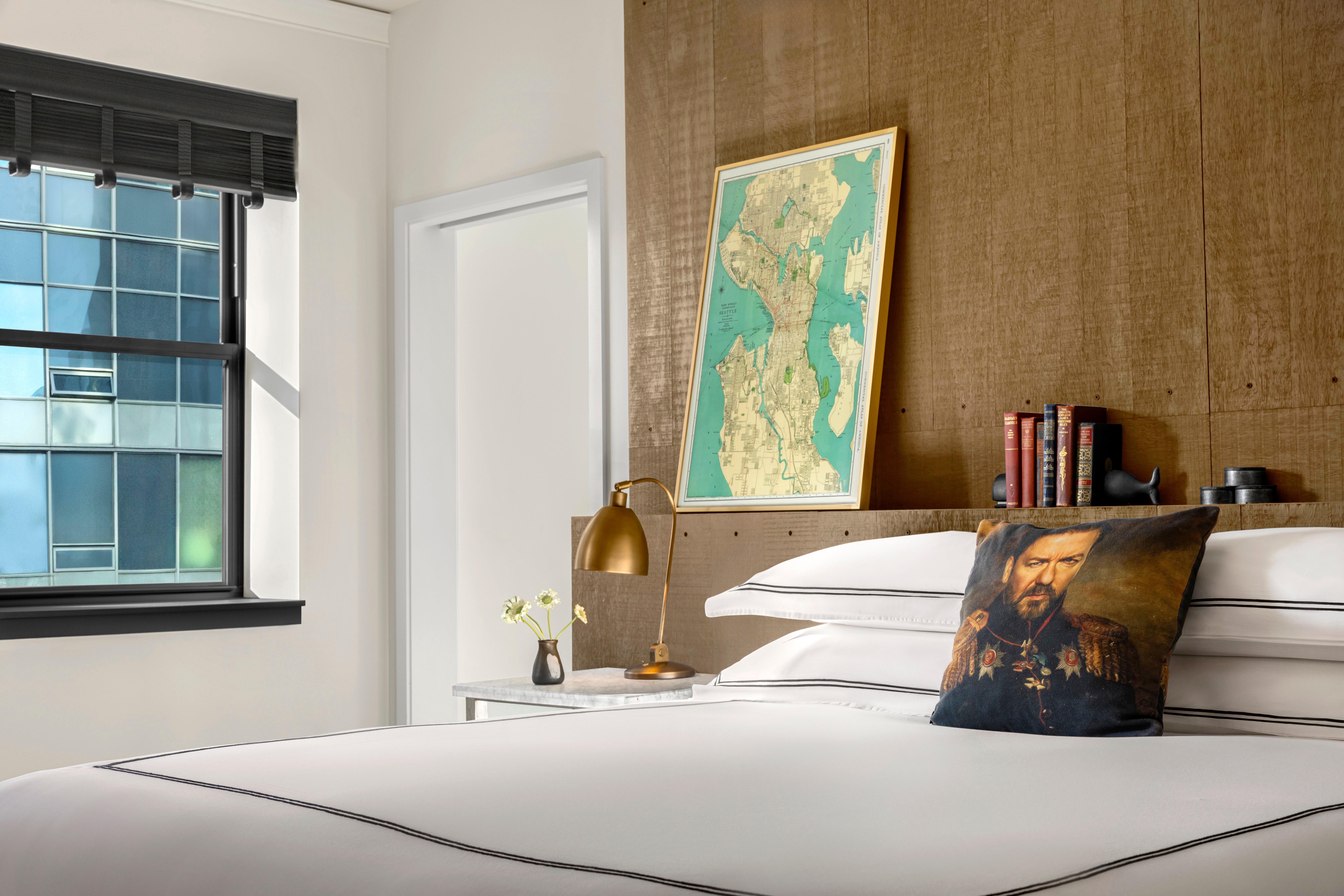 غرفة بريميوم بسرير مزدوج، Palladian A Kimpton Hotel 3/5
