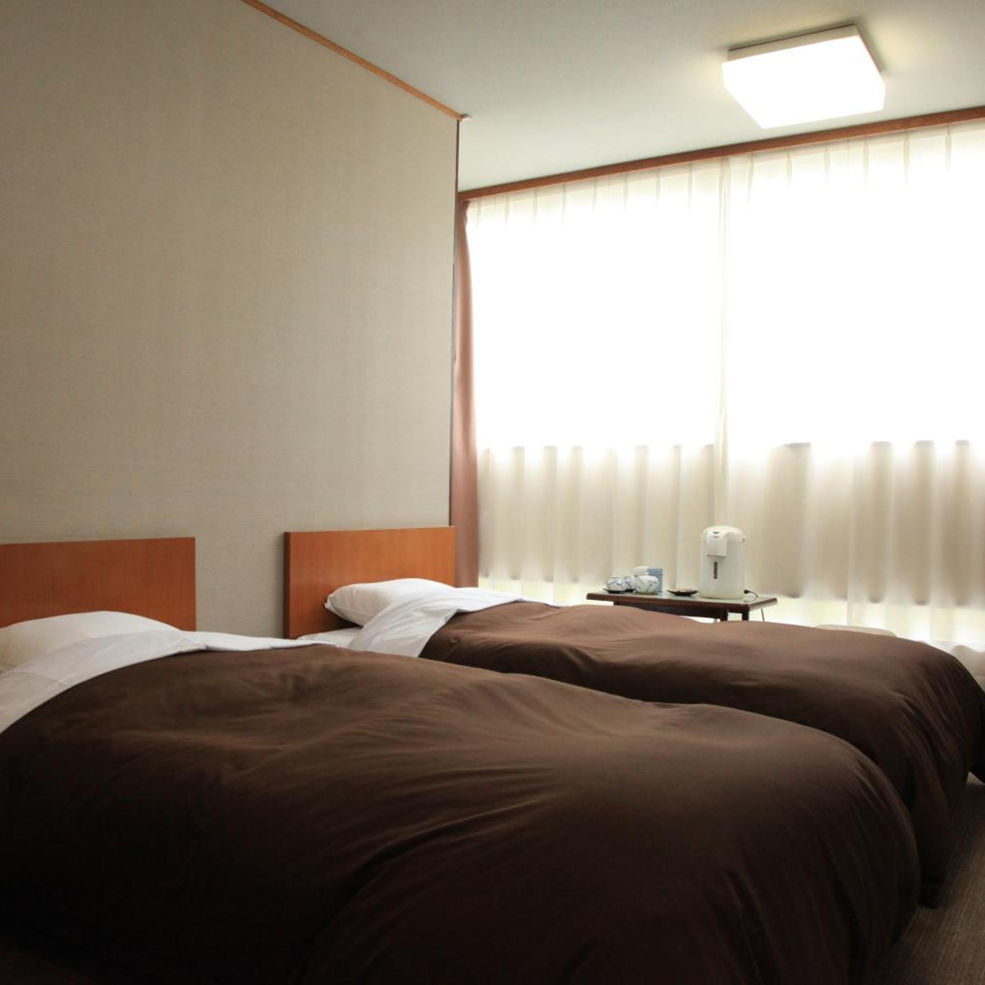 Hotel New Kotobuki 8/50