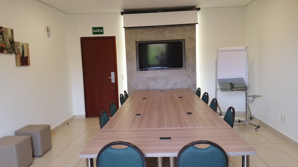 Hotel das Palmeiras 32/50