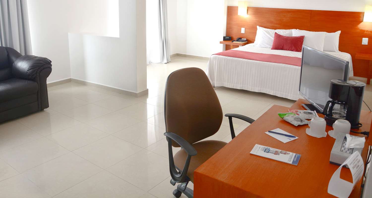Days Inn by Wyndham Minatitlan 21/28