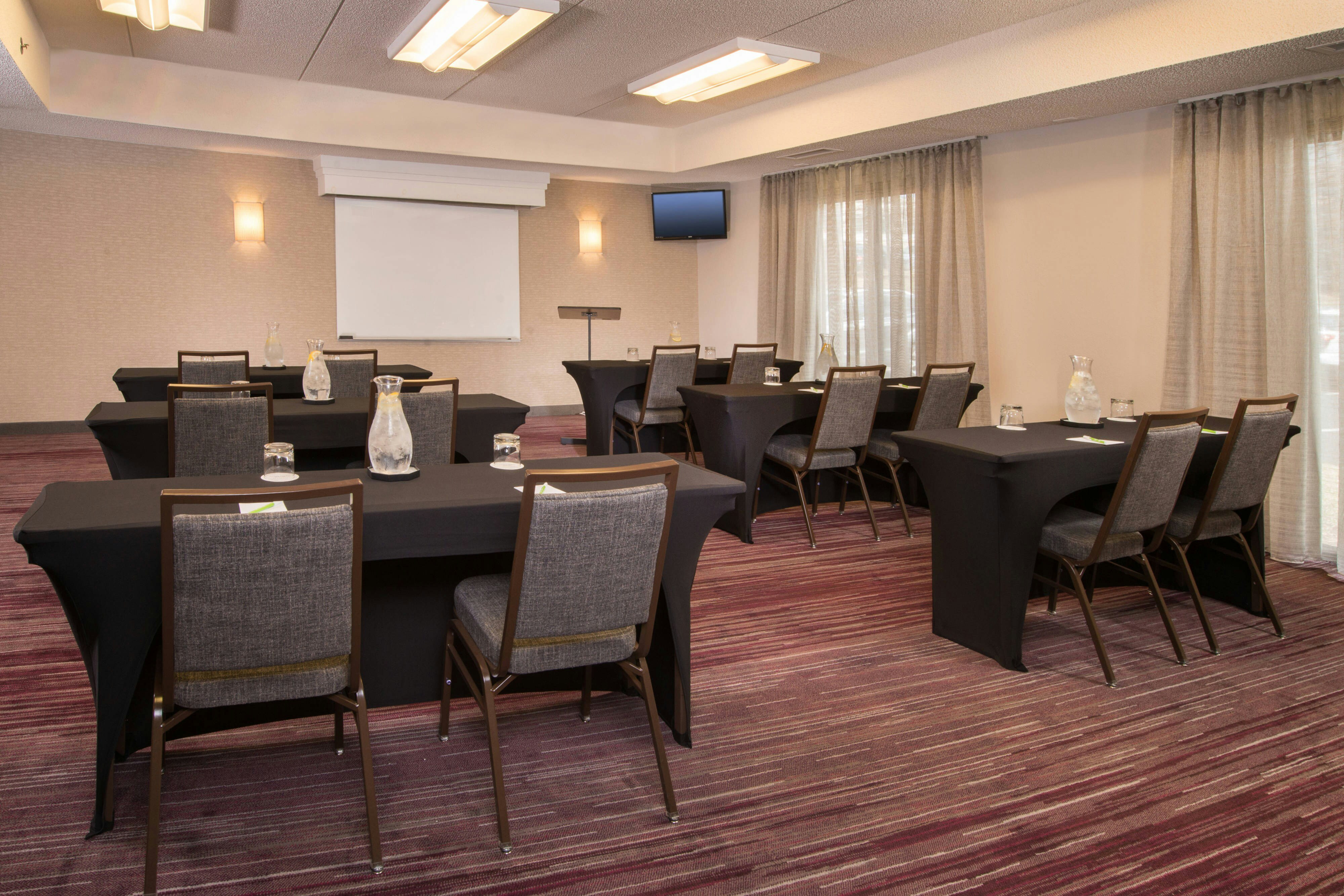 Courtyard By Marriott Washington Dulles Airport Chantilly 14/19