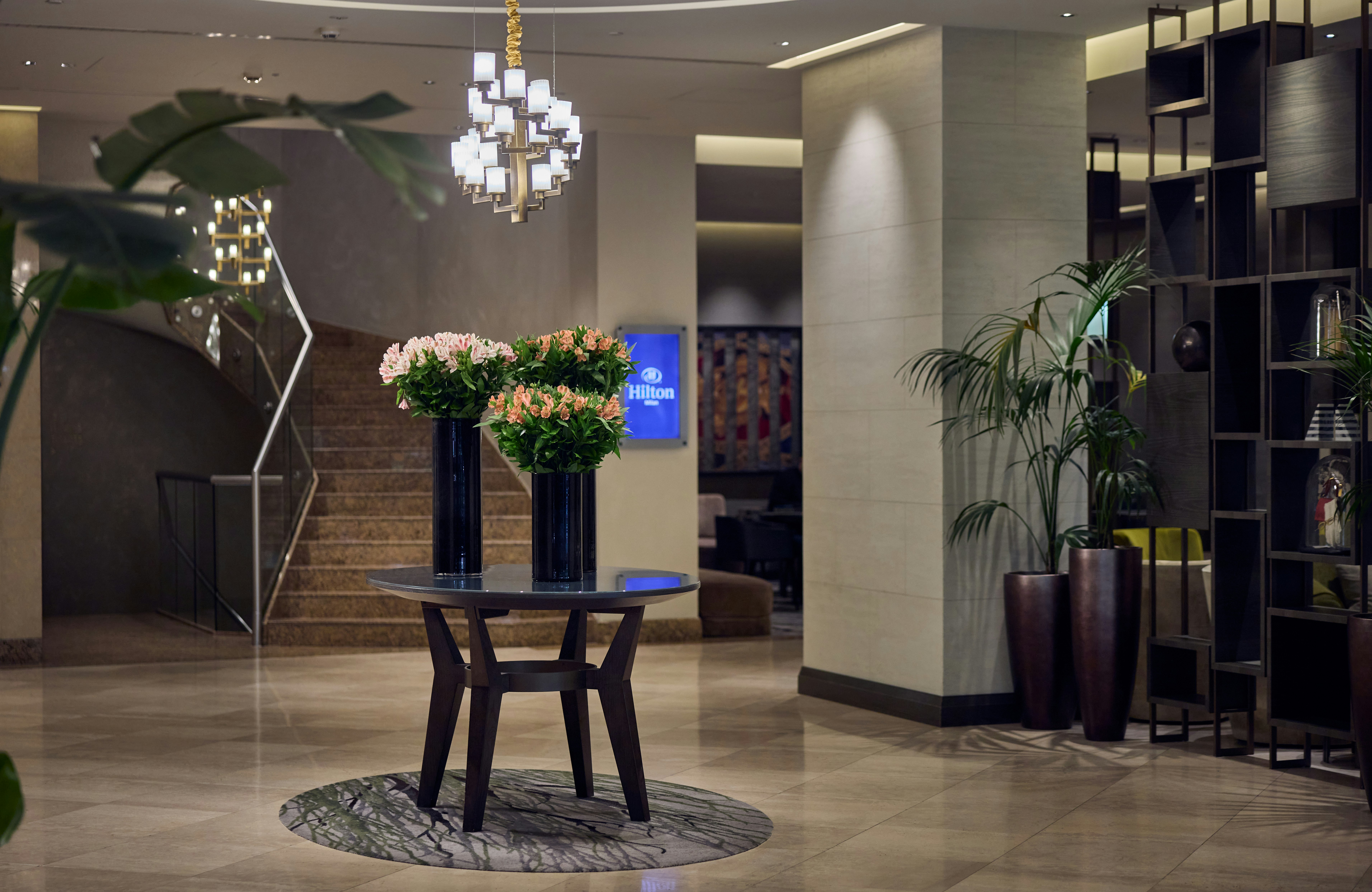 Hilton Milan Hotel 9/83