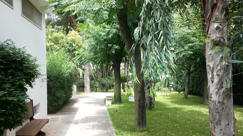 Hotel Residence Costa Azzurra 23/29