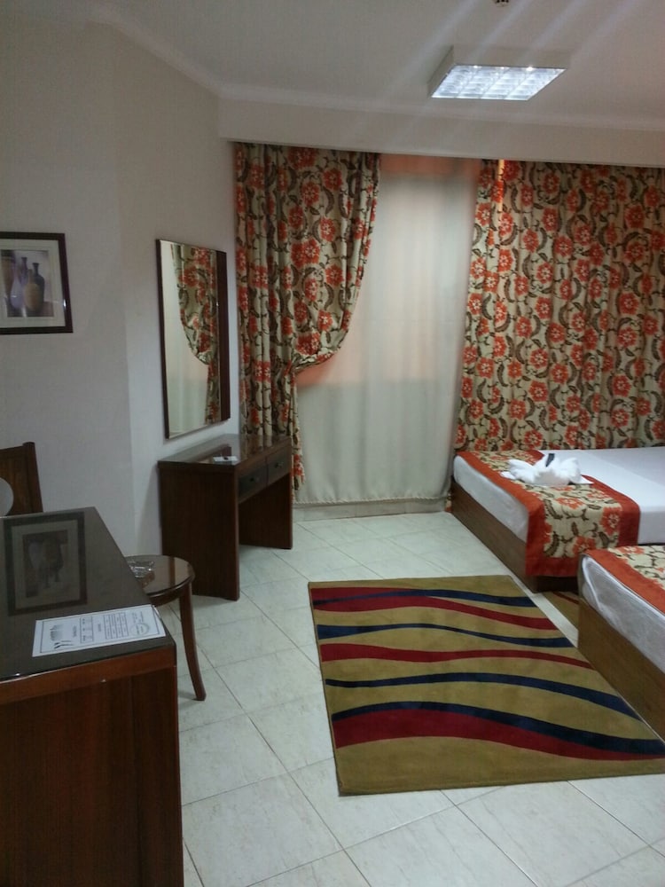 Glorious Hotel Cairo 20/47