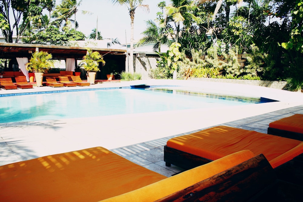 DELPHIN HOTEL 43/47