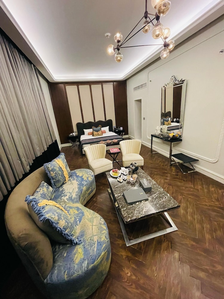 The Nishat Hotel Gulberg Lahore 48/76