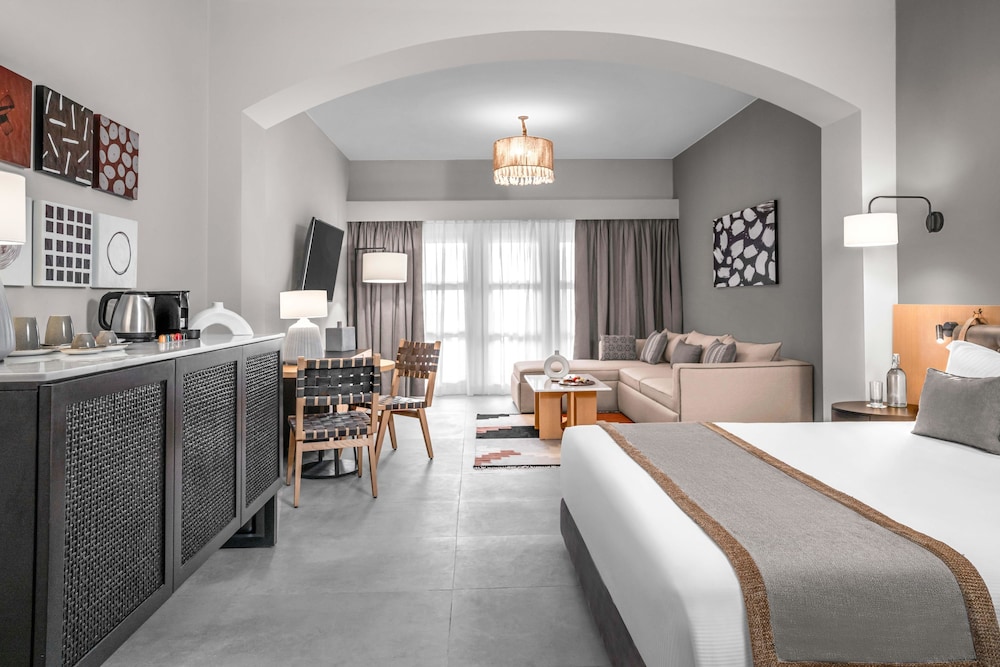 Junior Suite, King Bed