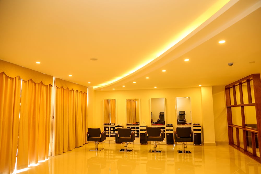 Thuy Hoang Nguyen Hotel Resort & Spa 64/75