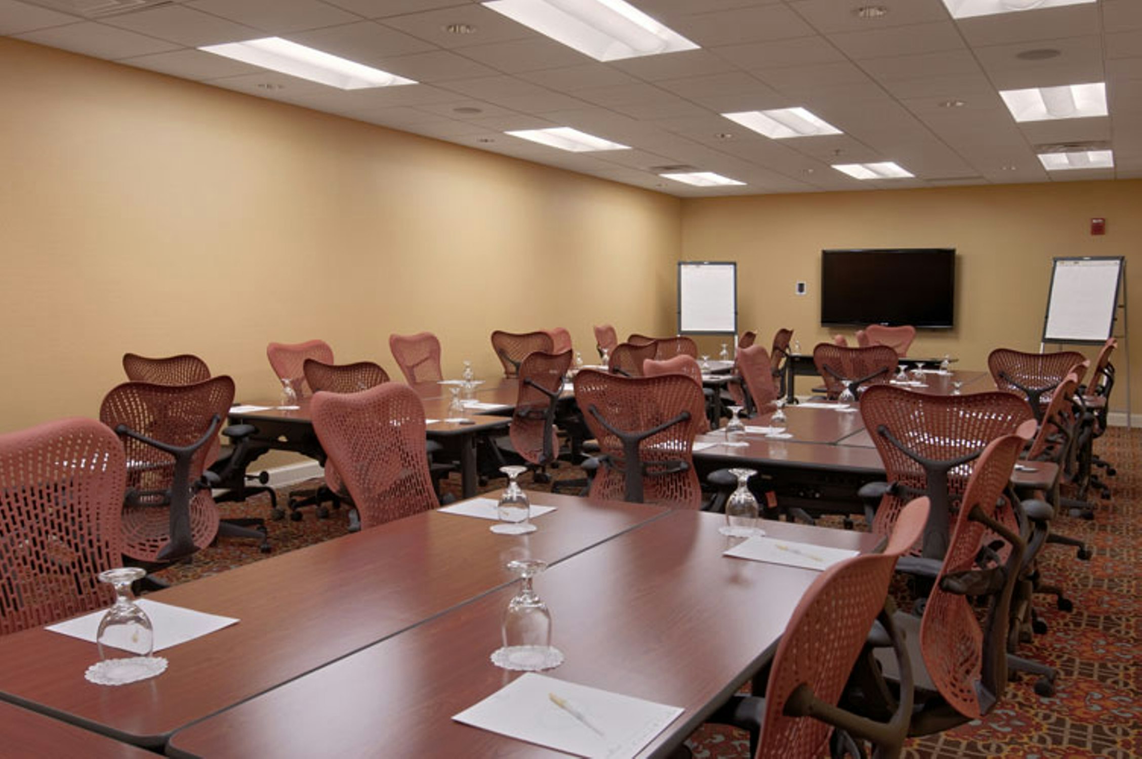 DoubleTree Suites by Hilton Detroit Downtown - Fort Shelby 52/59