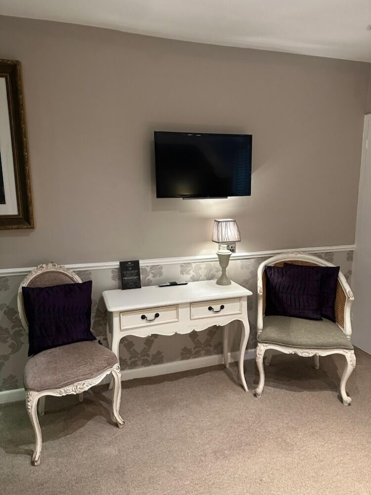 Langtry Manor Hotel 40/47