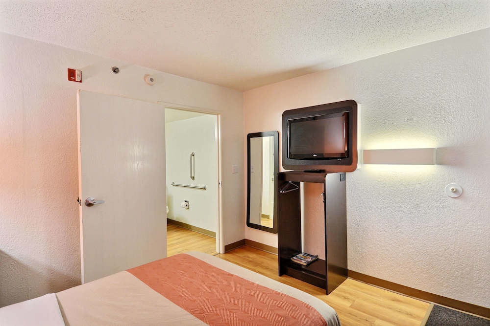 Motel6 Tewksbury, MA - Boston 30/42