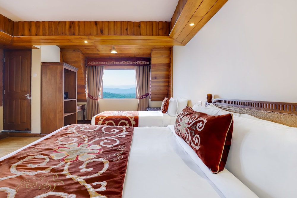 Summit Hermon Hotel & Spa 12/48