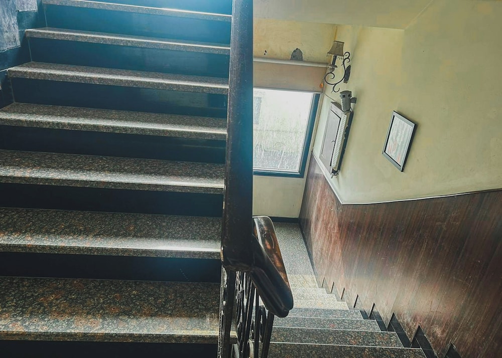 Metropolis Guest House 34/50