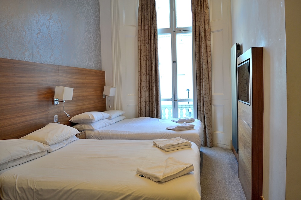 Leisure Inn Hotel 15/56