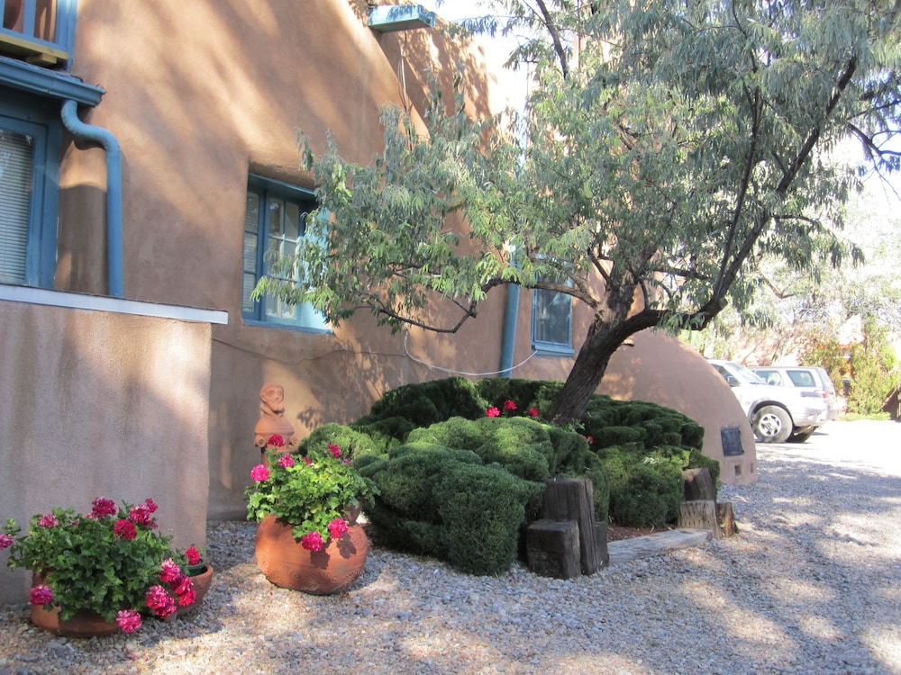 Pueblo Bonito Bed And Breakfast Inn 4/70