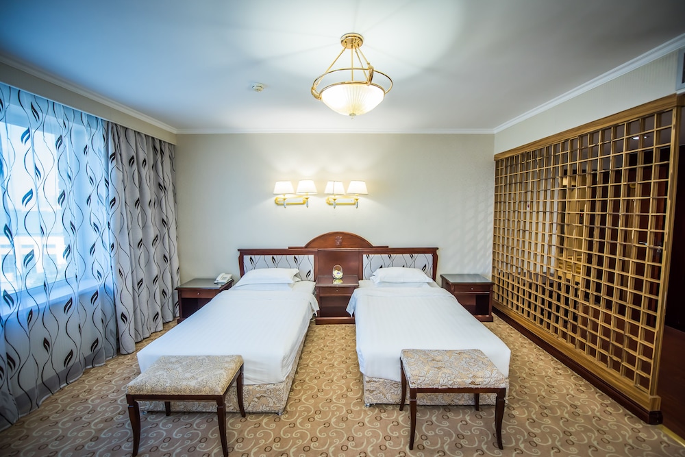 G Empire Hotel 42/66