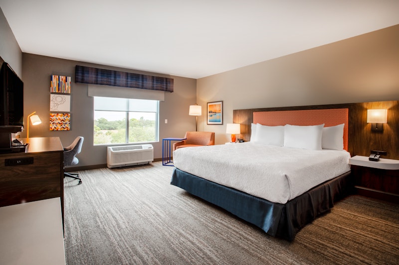 Hampton Inn Suites North Port Fl 5/17
