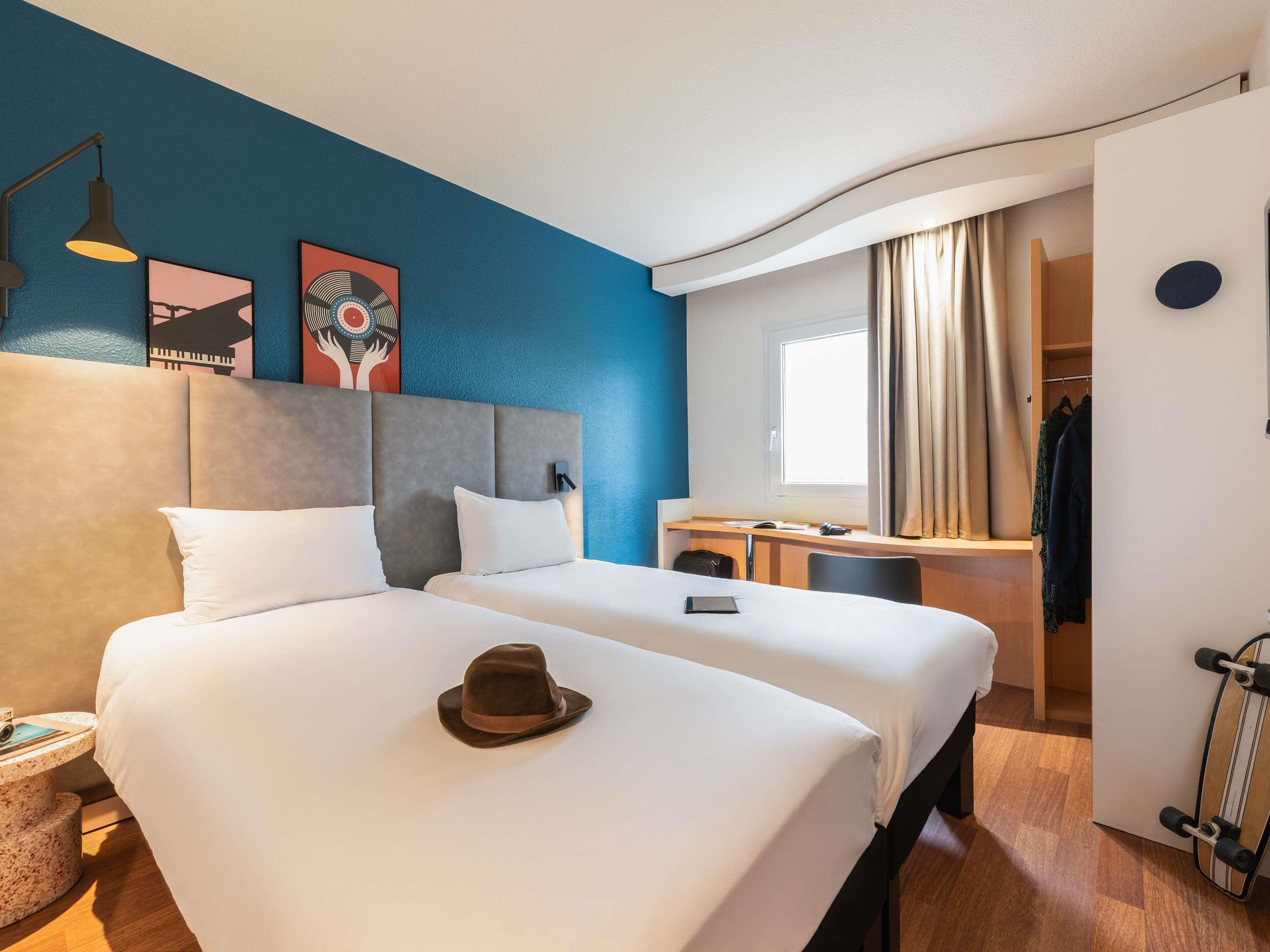 Ibis Bourg Jasseron Teyssonge 7/23