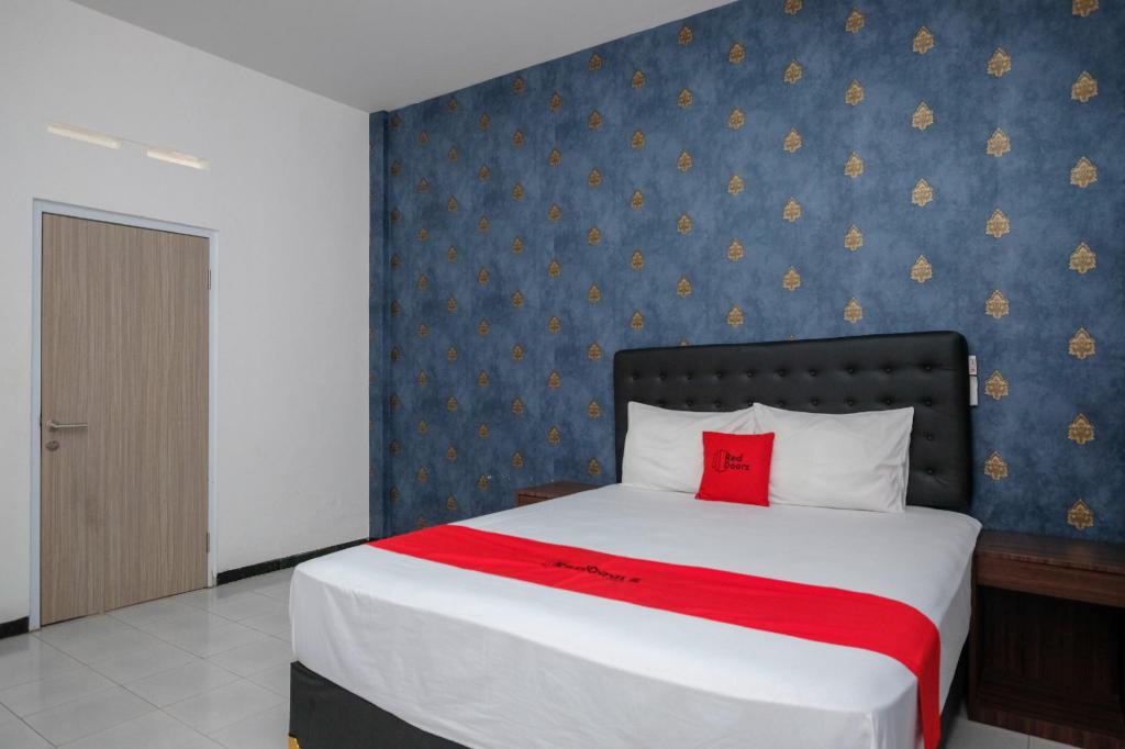 RedDoorz near Moro Mall Purwokerto 13/43