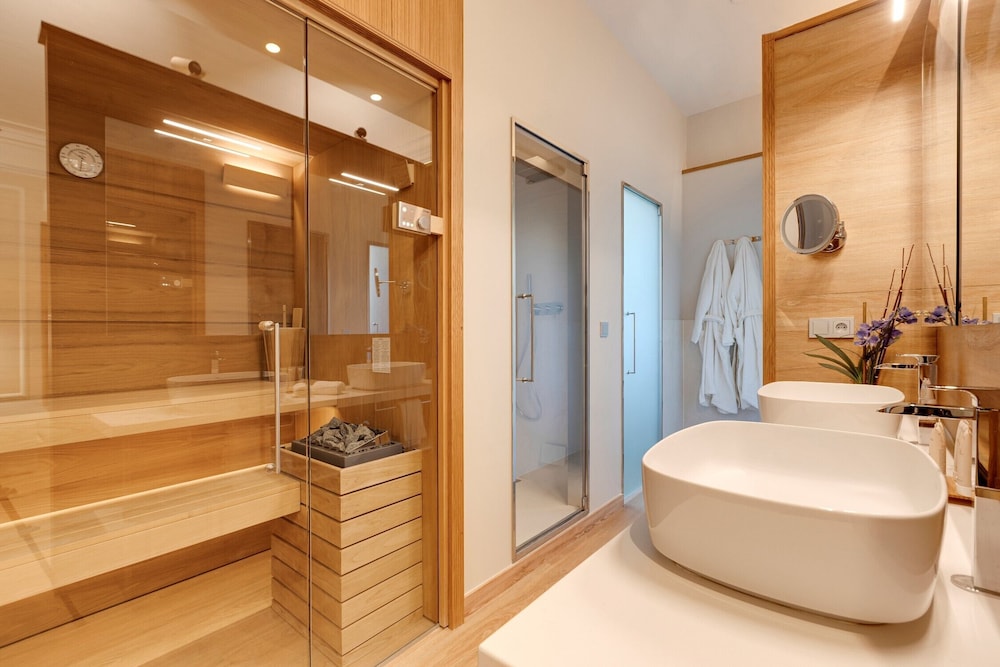 Hotel Mirlo Barcelona 37/40