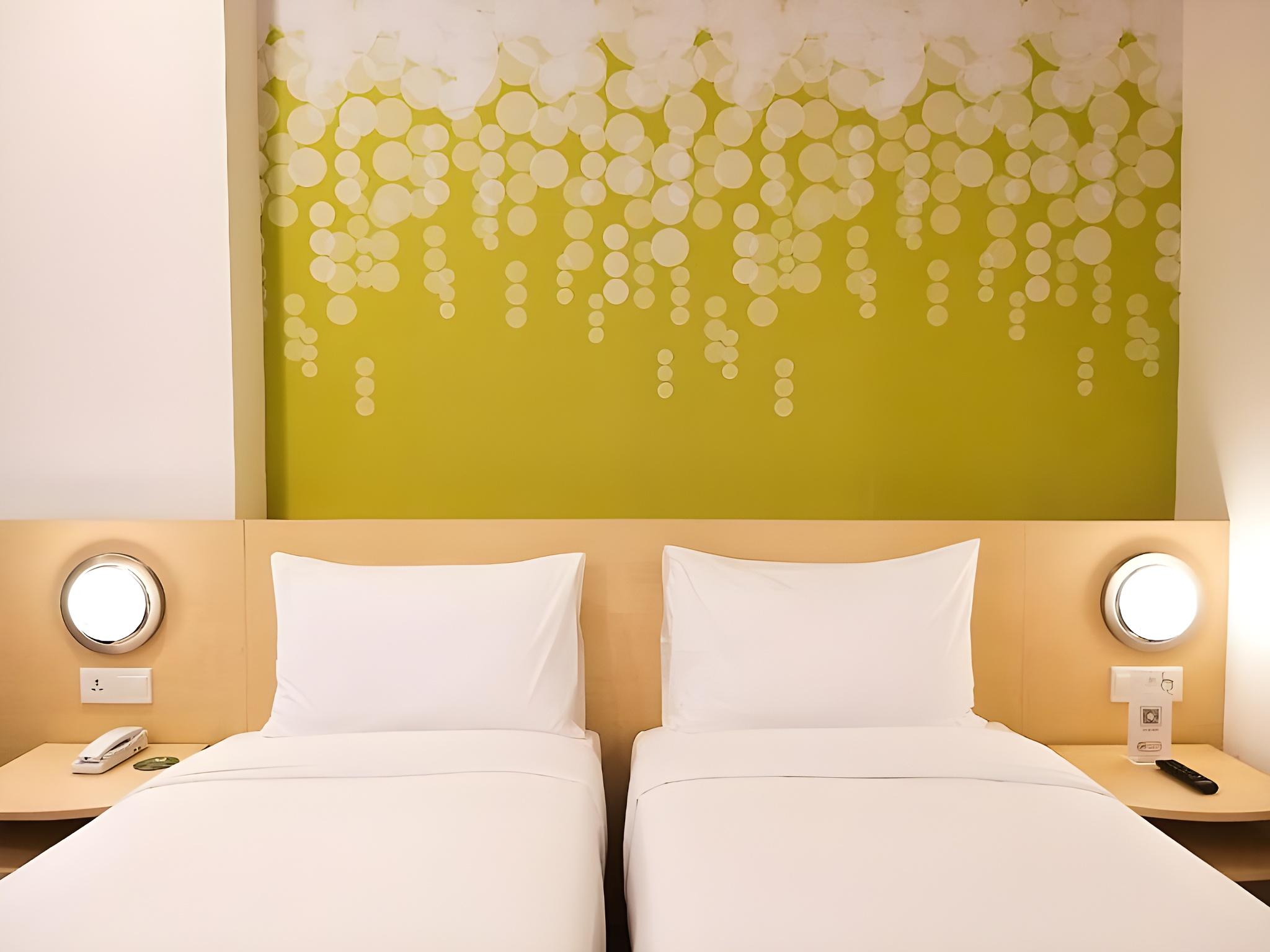 Zest Room