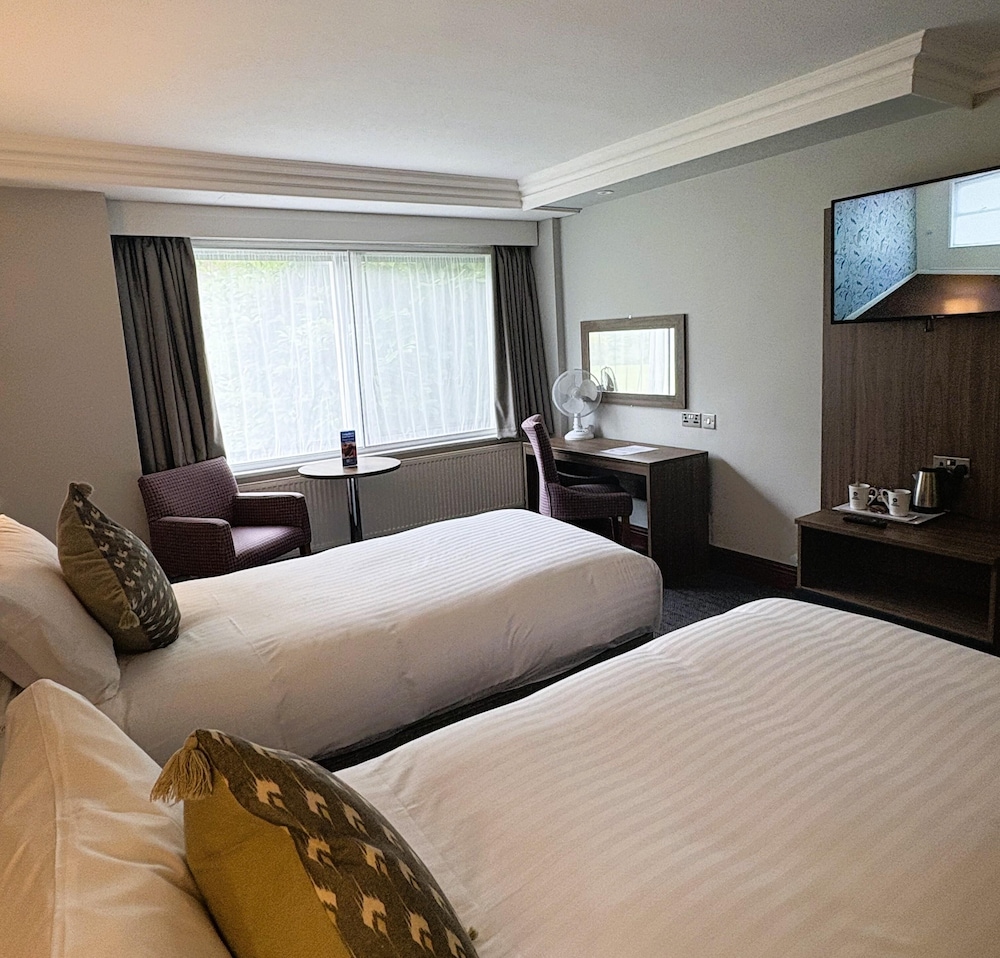 Superior, King Bed, Convertible Double Bed