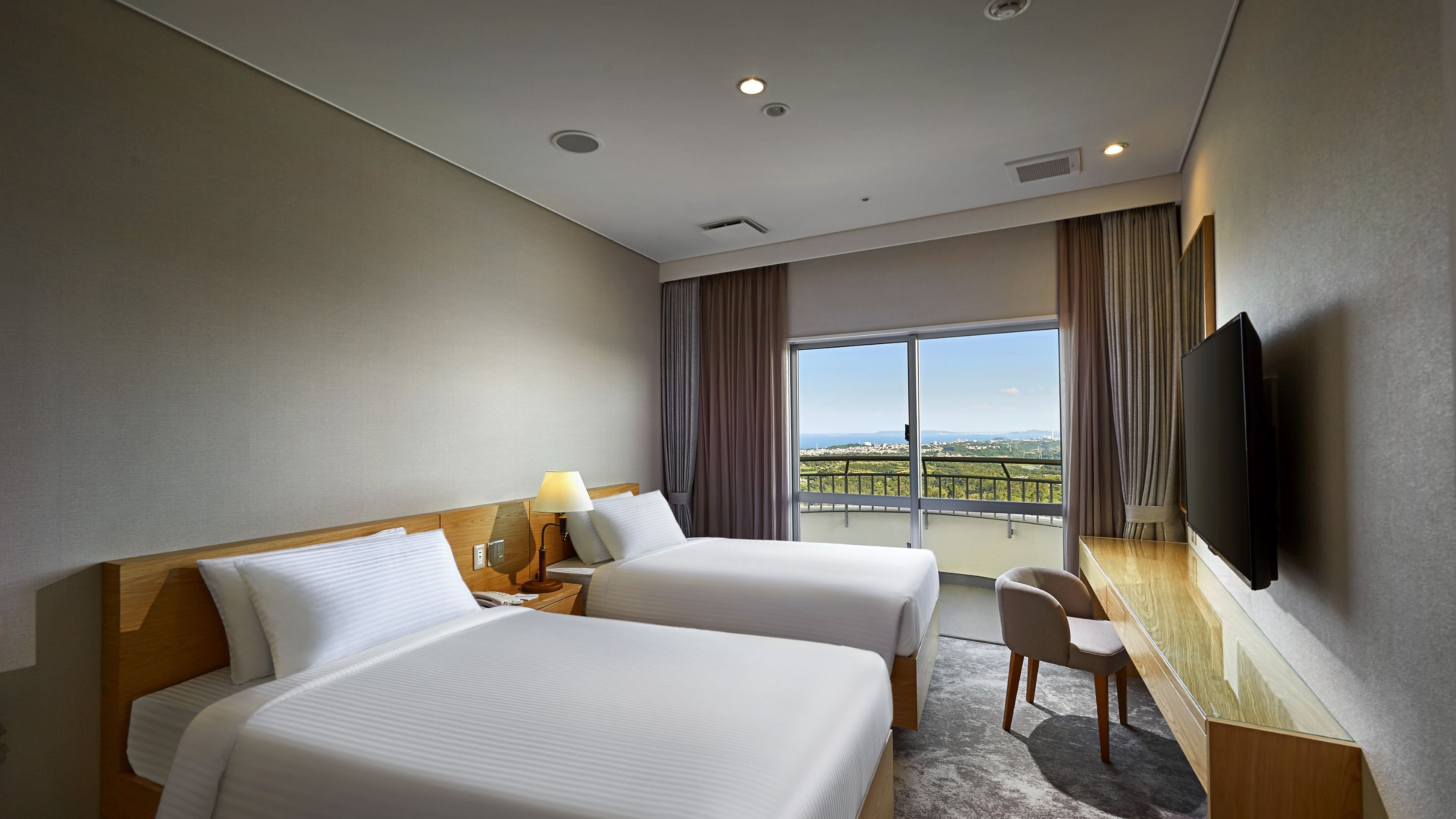 ANA Crowne Plaza Resort Okinawa Uruma Hills by IHG 12/50