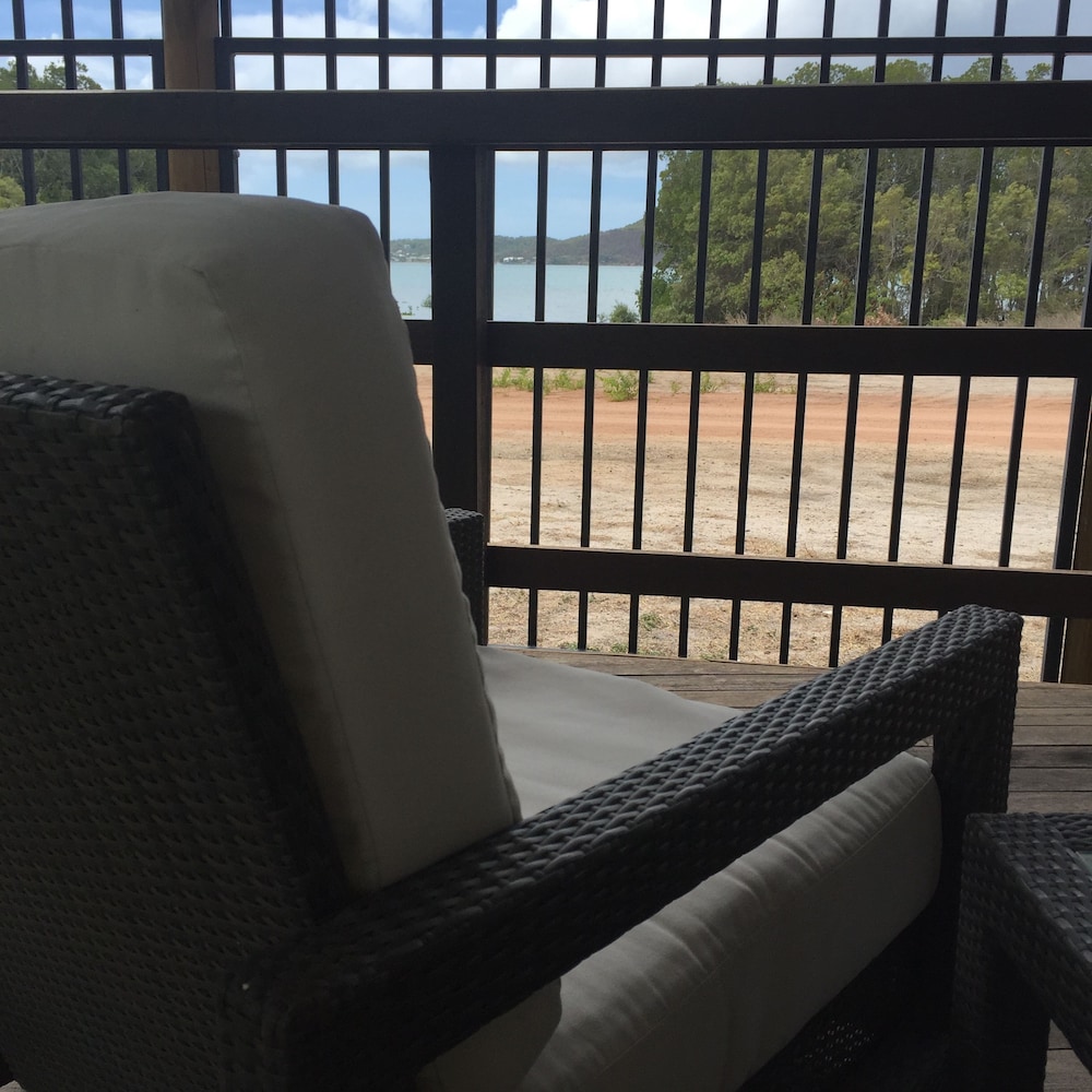 Wongai Beach Hotel 41/75