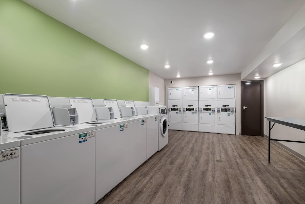 WoodSpring Suites Concord-Charlotte Speedway 5/36