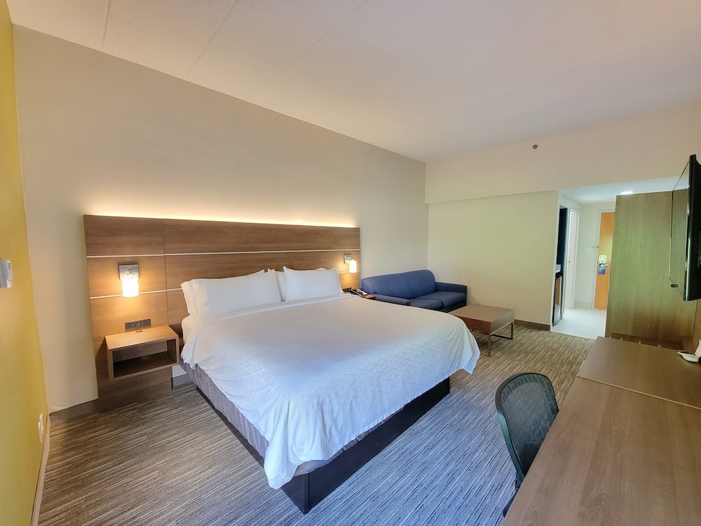 Holiday Inn Express Edgewood Aberdeen Bel Air 12/51