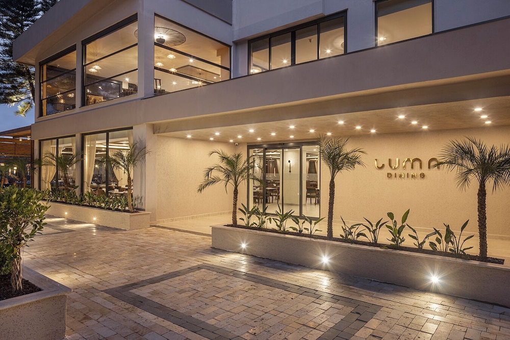 Villa Sunflower Beach Hotel 7/50