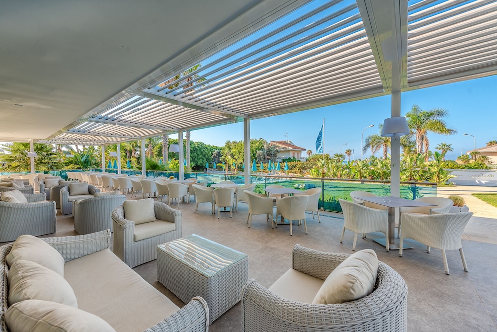 Acacia Palace - Adults Only 45/50