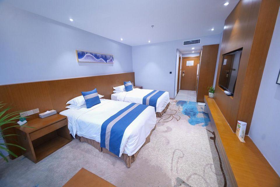 Yangling International Conference & Exhibition Center Hotel 12/27