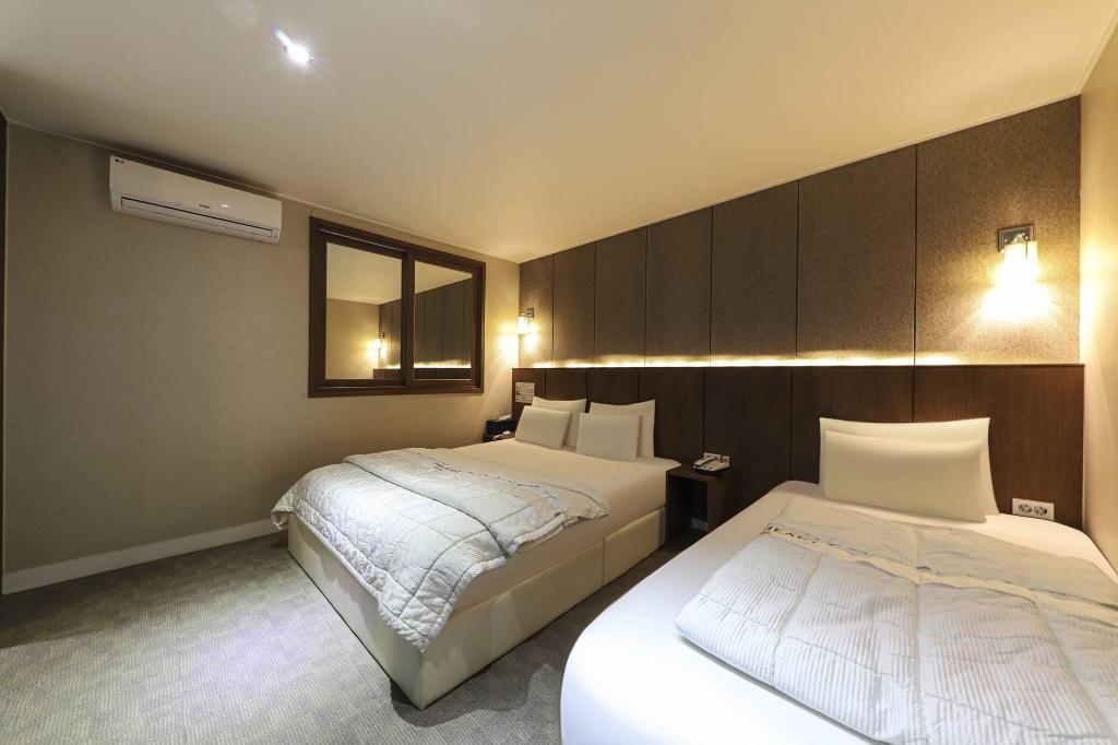 Two Heart Hotel Gimhae 4/55