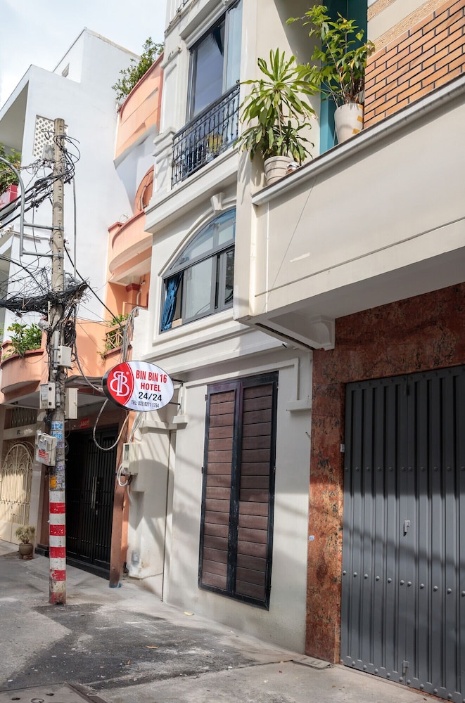 Bin Bin Hotel 16 - Near Bui Vien Walking Street 45/50