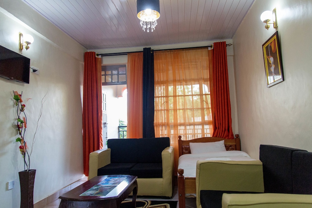 Kuniville Guest House 23/43