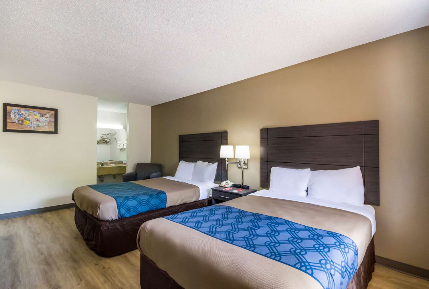 ROOM, 2 DOUBLE BEDS