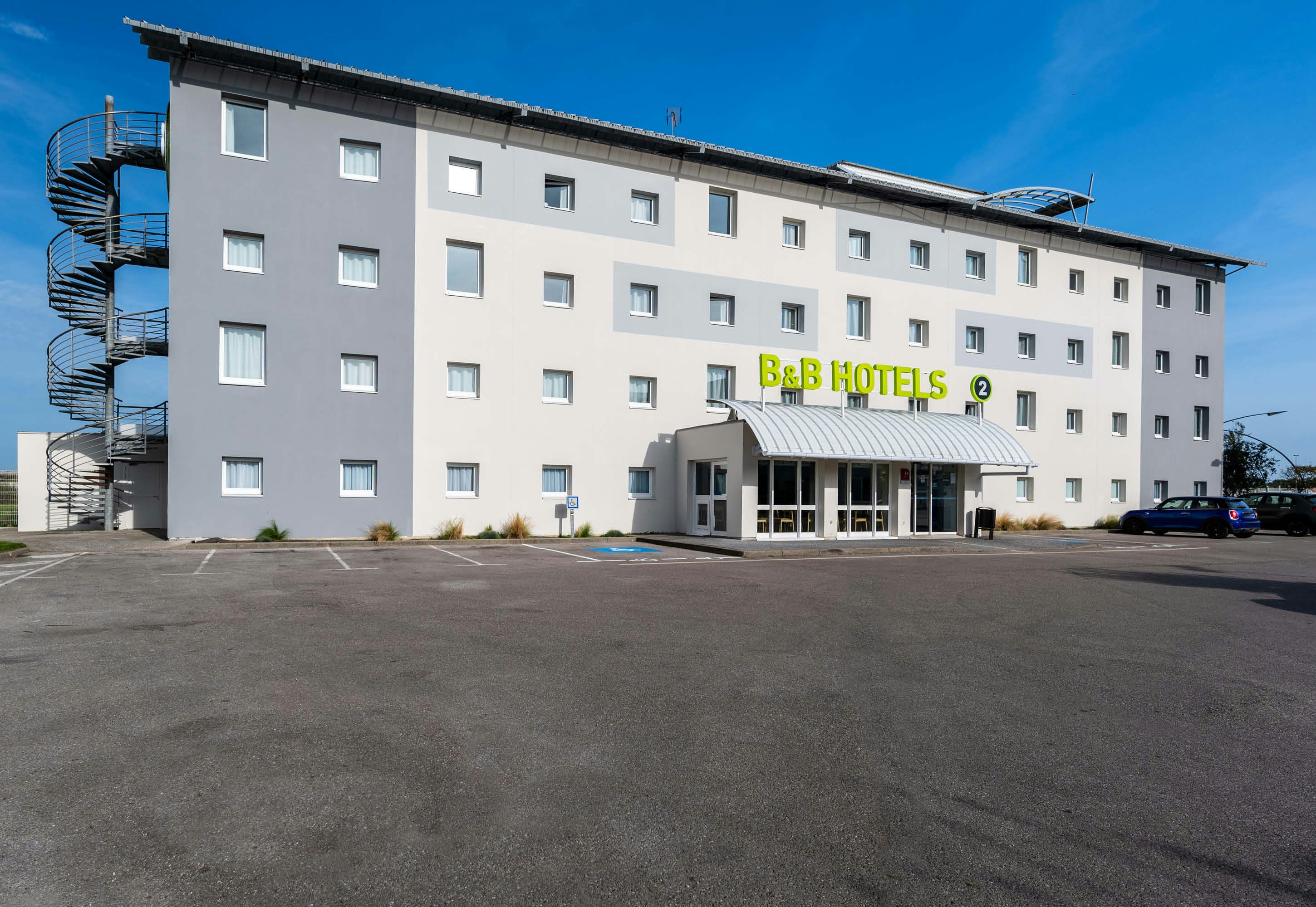 B&B Hotel Calais Terminal Cite Europe 2 etoiles in COQUELLES