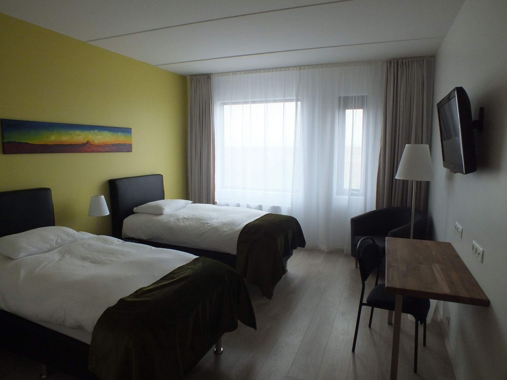 Standard, King Bed, Aurora Hotel At Reykjavik-Keflavik Airport Terminal Kef 5/10