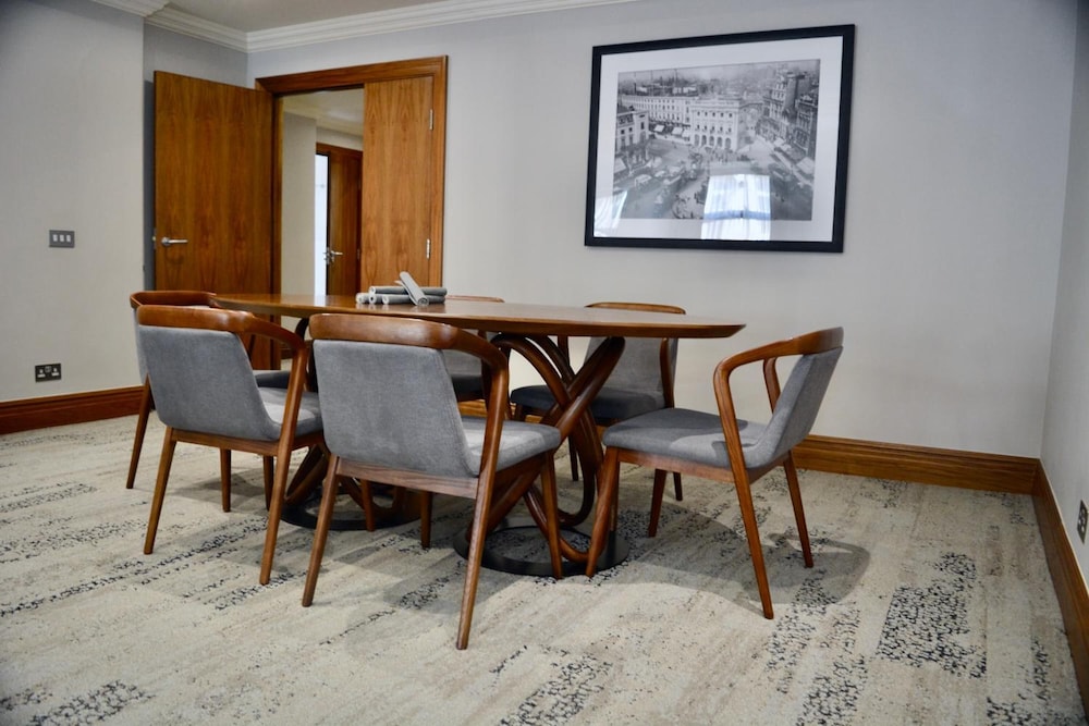 Sanctum International Serviced Apartment Maida Vale 59/72