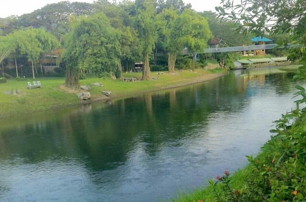 Suanphet Riverview Resort 54/71
