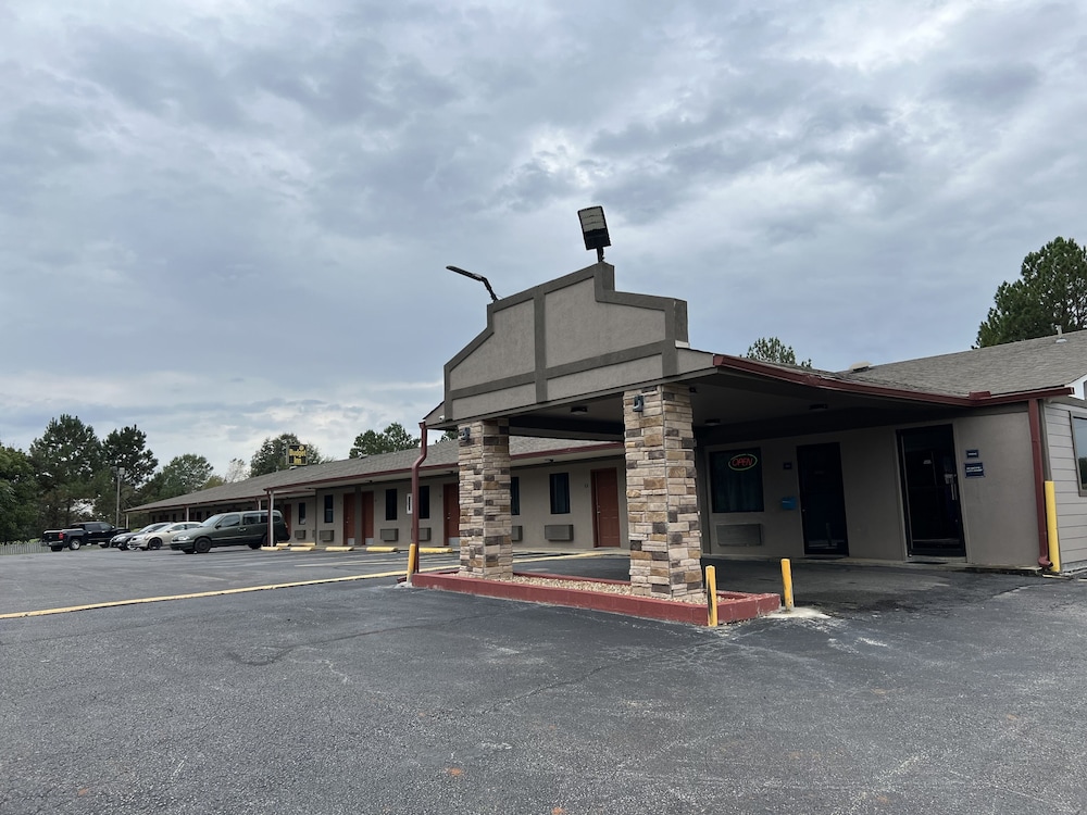 Budget Inn Ardmore 3/34