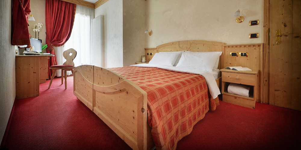 CLASSIC, DOUBLE OR TWIN BED