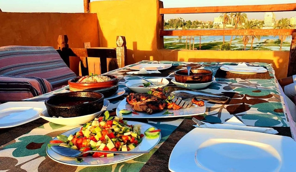 Nile Compound Hotel 35/50