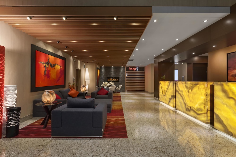 Poco Inn And Suites Hotel Conference Centre 8/58