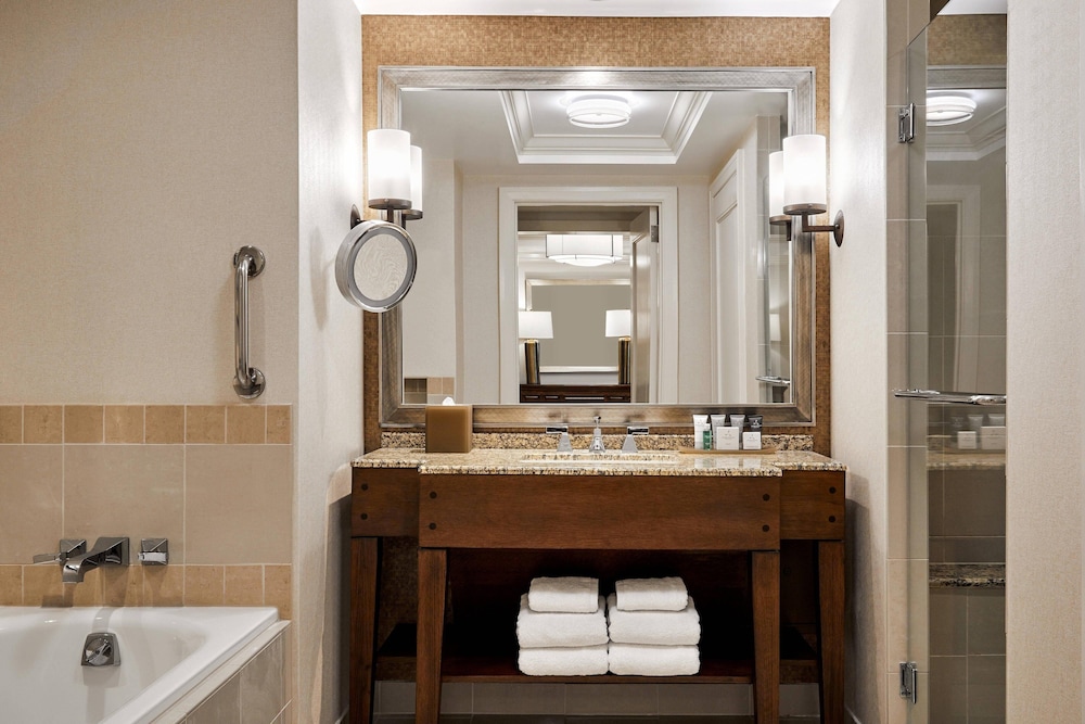 JW Marriott San Antonio Hill Country Resort & Spa 68/82