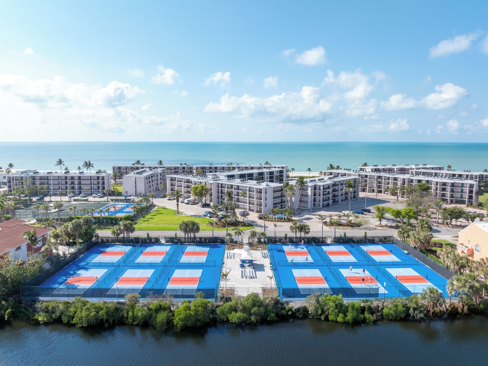 Sundial Beach Resort 48/50