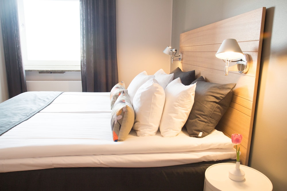 Hotell Aston 16/32